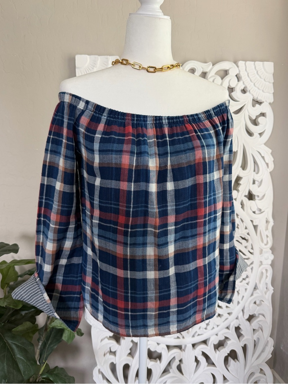 cloth & stone Navy and Red Plaid double gauze Off-Shoulder Blouse. XS